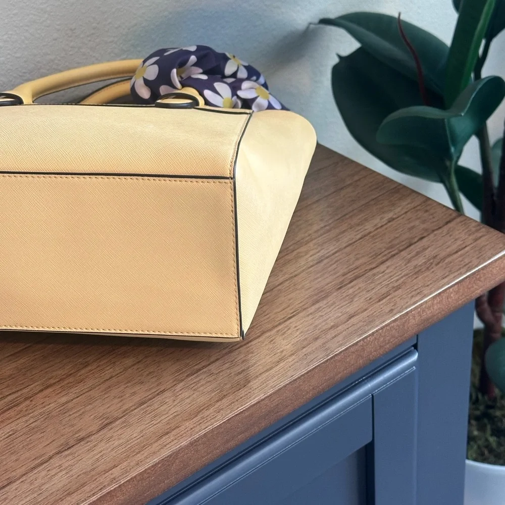 Kate Spade New York Melanie Satchel - Like New! - Picture 11 of 12